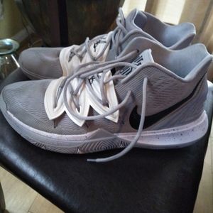 Kyrie 5s